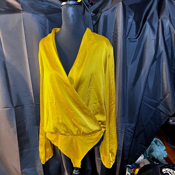 Guess Bodysuit - Picture 1 of 5